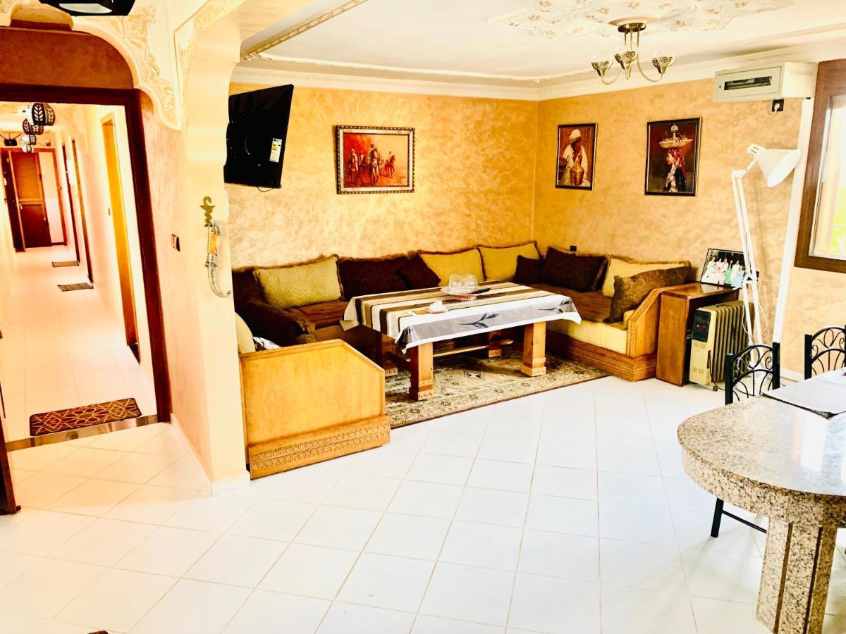 Gite Karima Madagh Ngoại thất bức ảnh